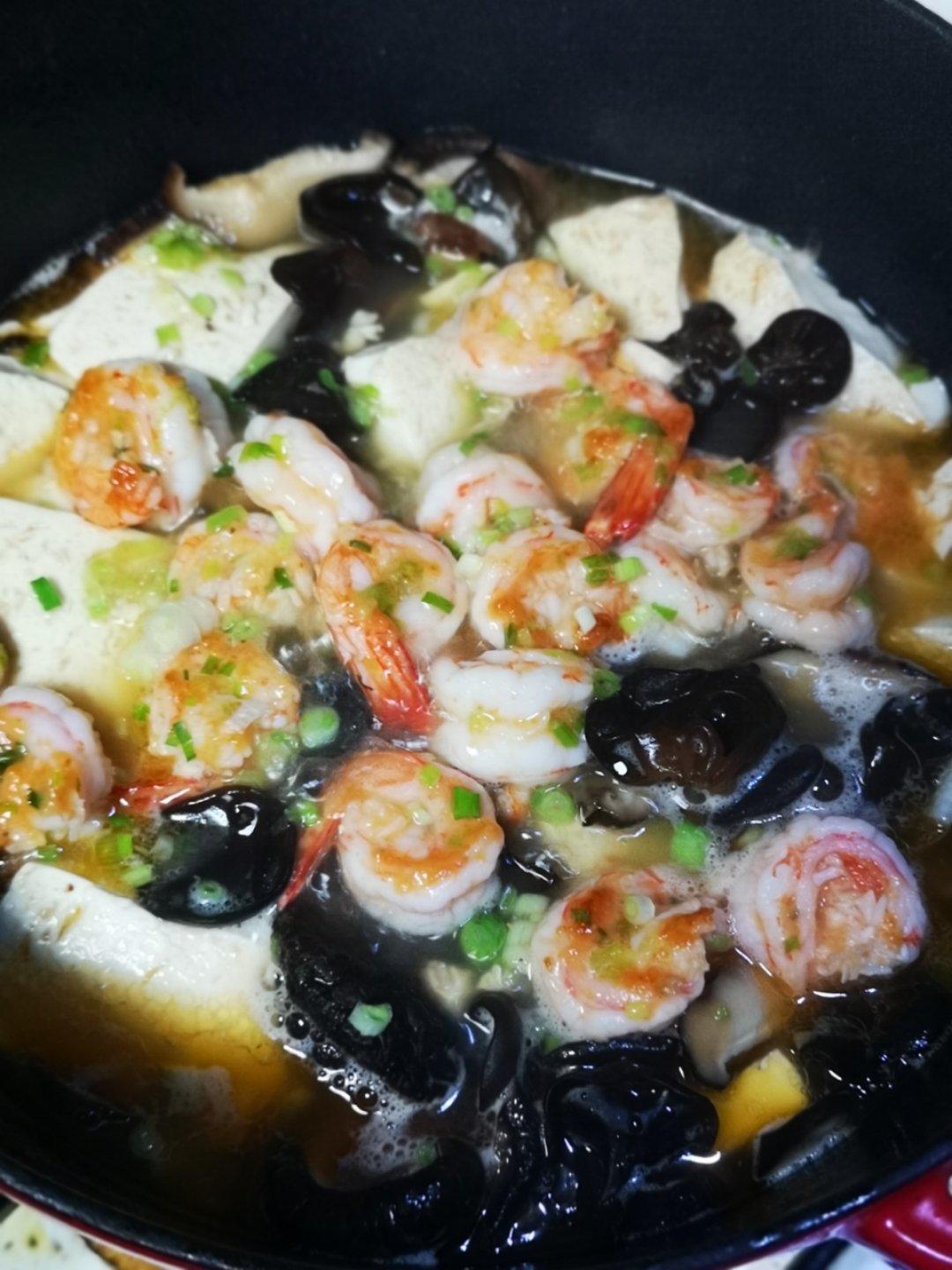 鲜虾白菜豆腐煲