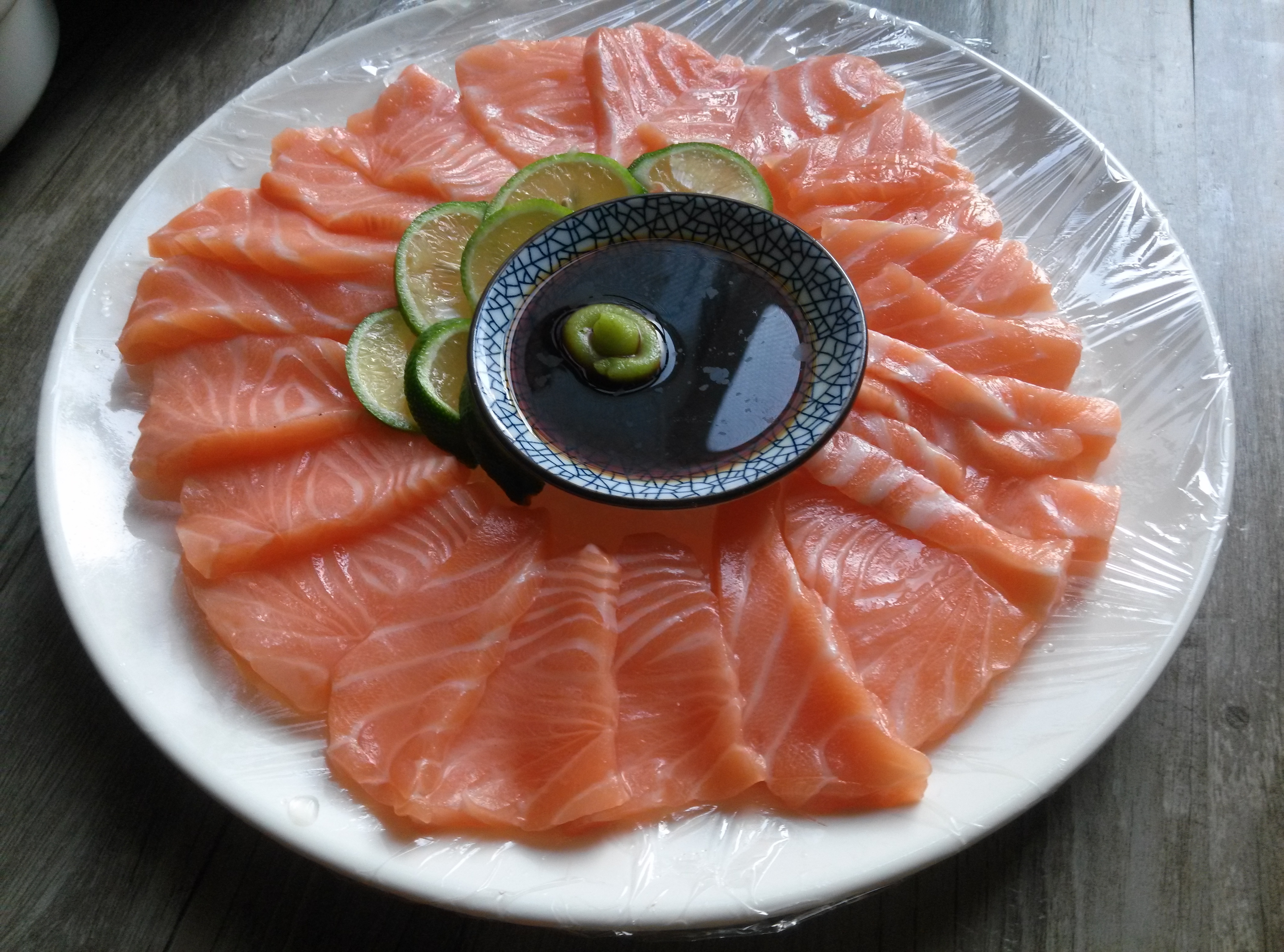 船儿2做的刺身三文鱼