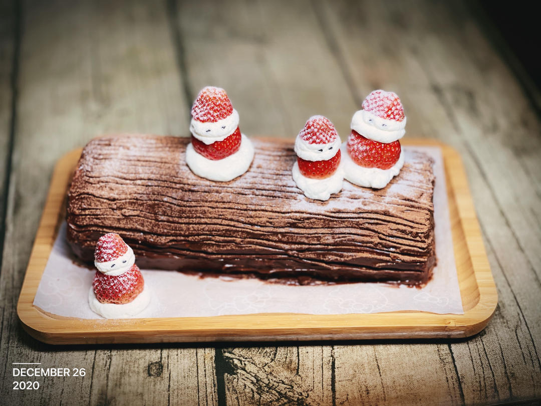 超简单圣诞树根蛋糕卷-超人气菜谱