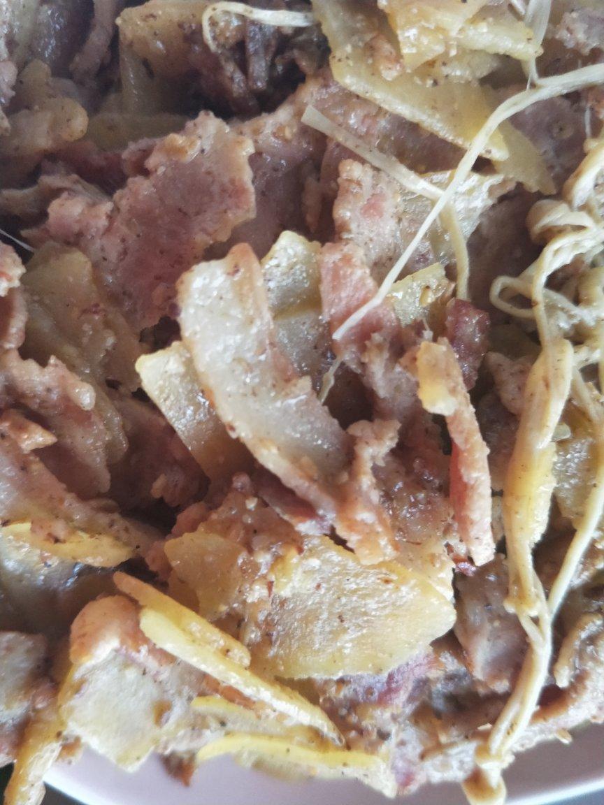 ㊙️好吃到多吃一碗饭的👍🏻［孜然培根土豆片］