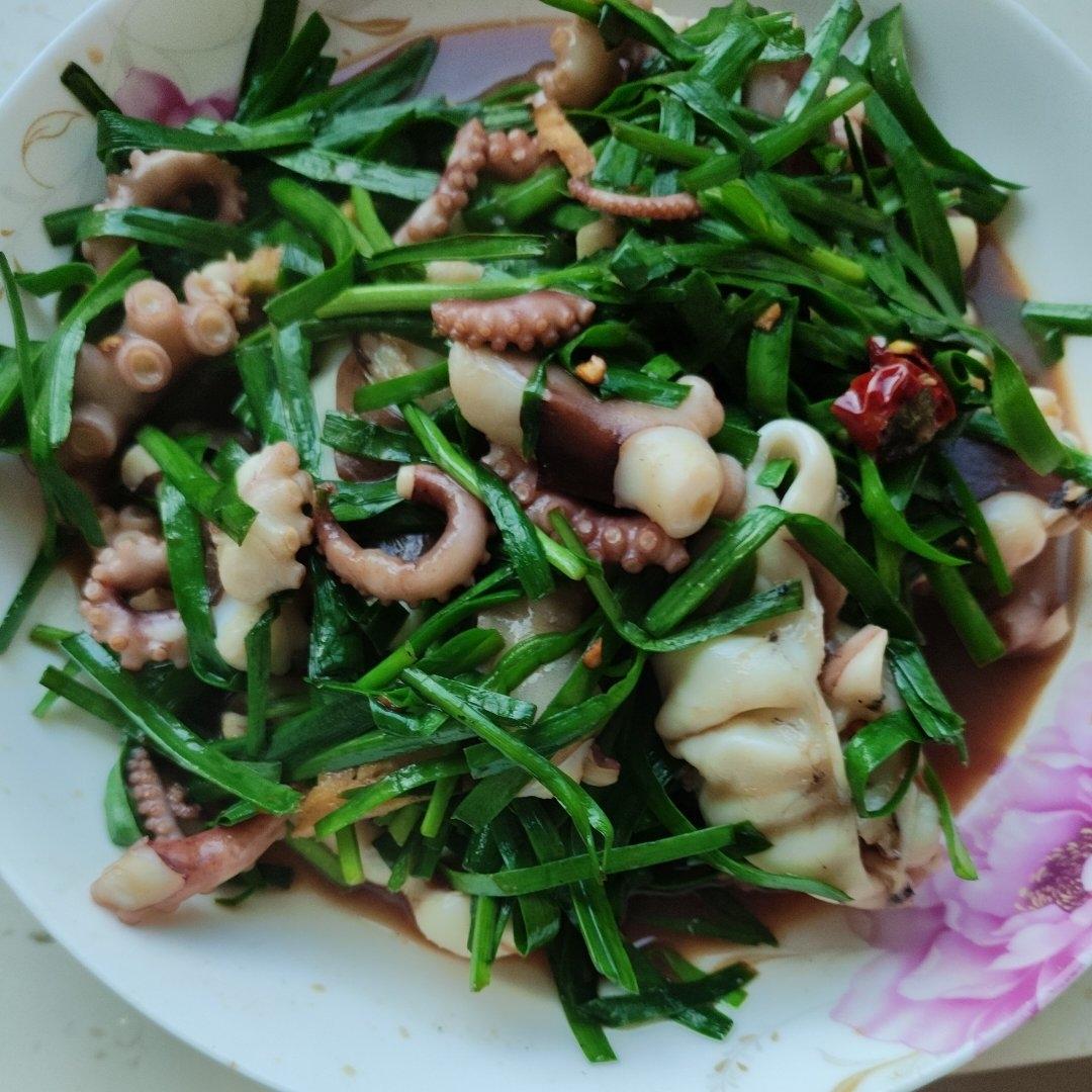 韭菜苔炒八爪鱼