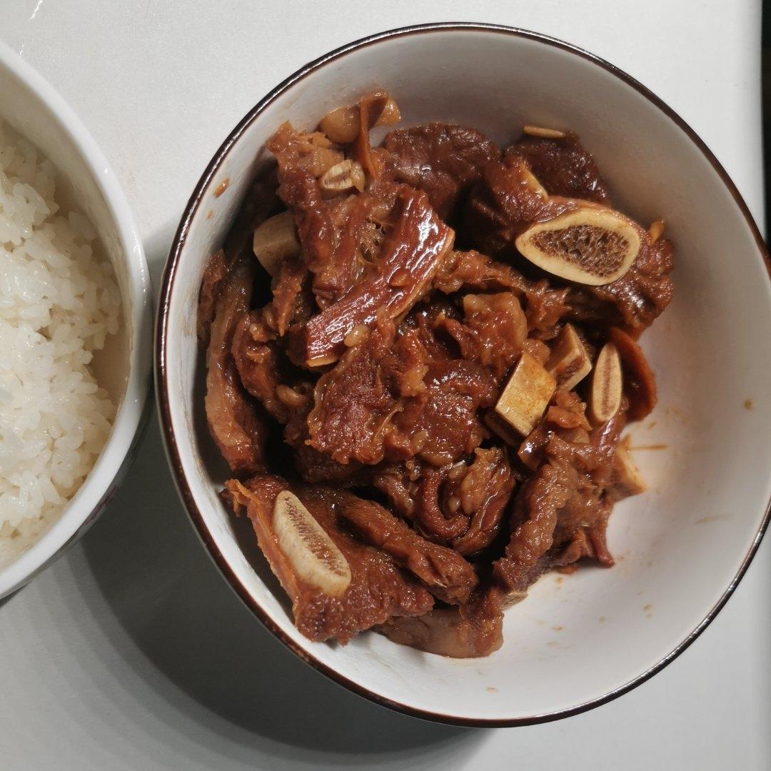 红烧牛肋排