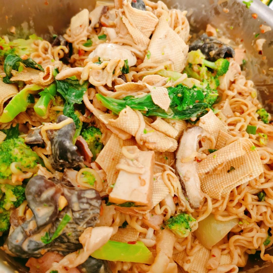 地摊阿姨教的麻辣拌