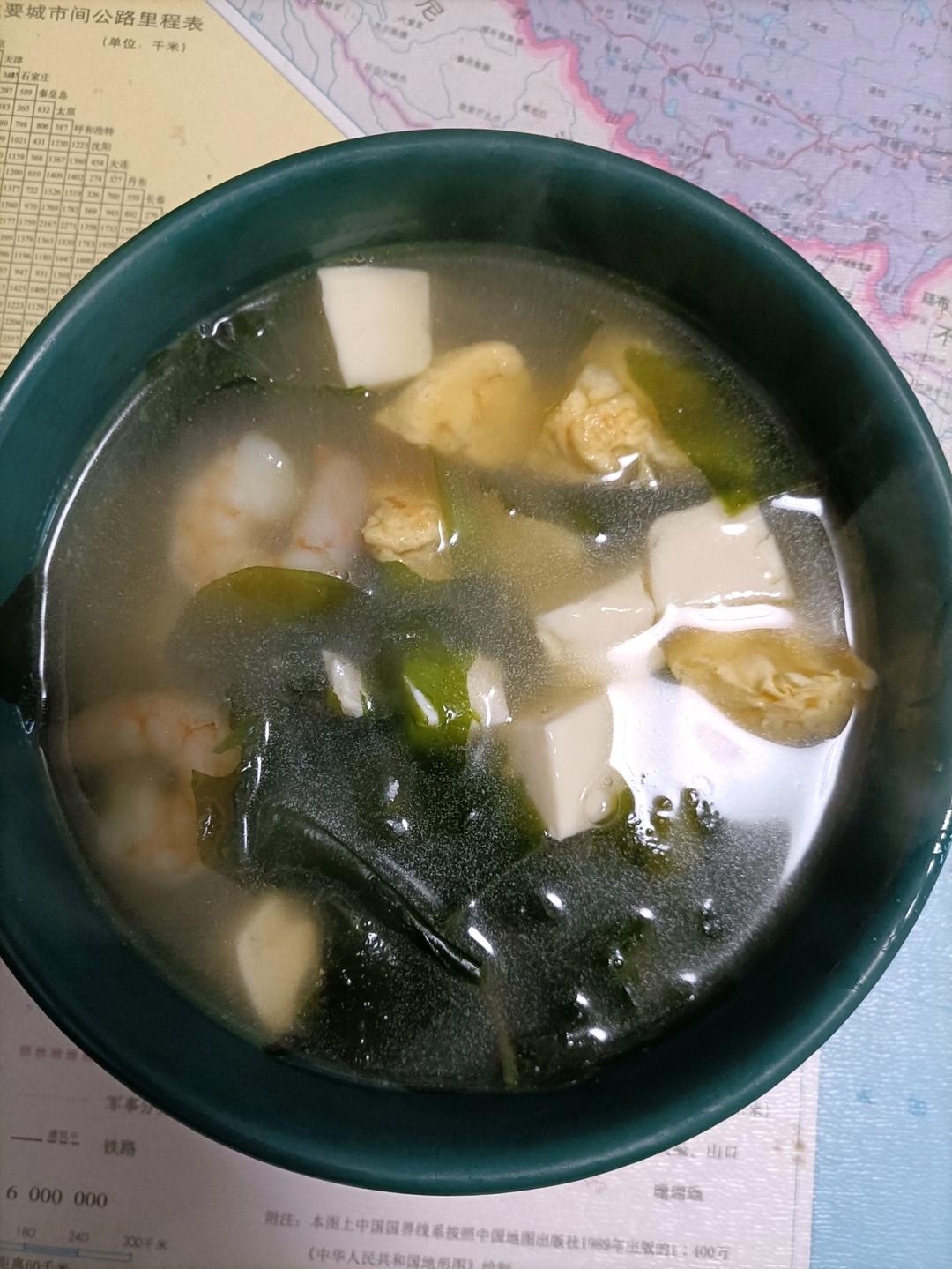 含钙量超牛奶十倍的裙带菜虾仁豆腐汤，孩子长个儿优秀菜谱