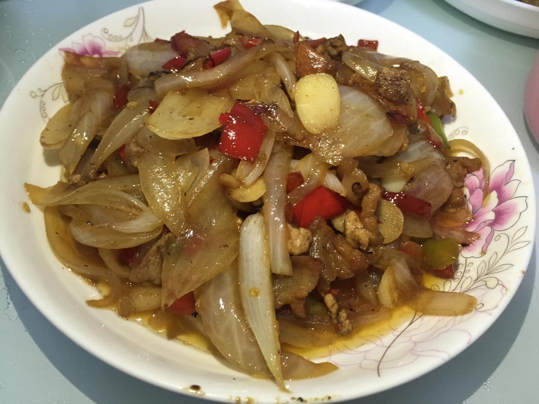 洋葱青椒炒肉