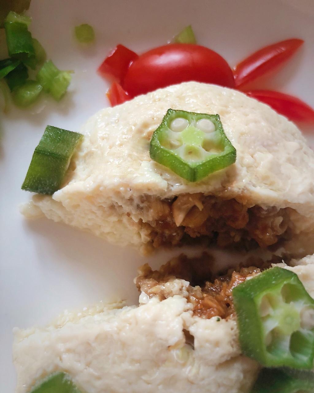 鲜味莲蓬豆腐钵