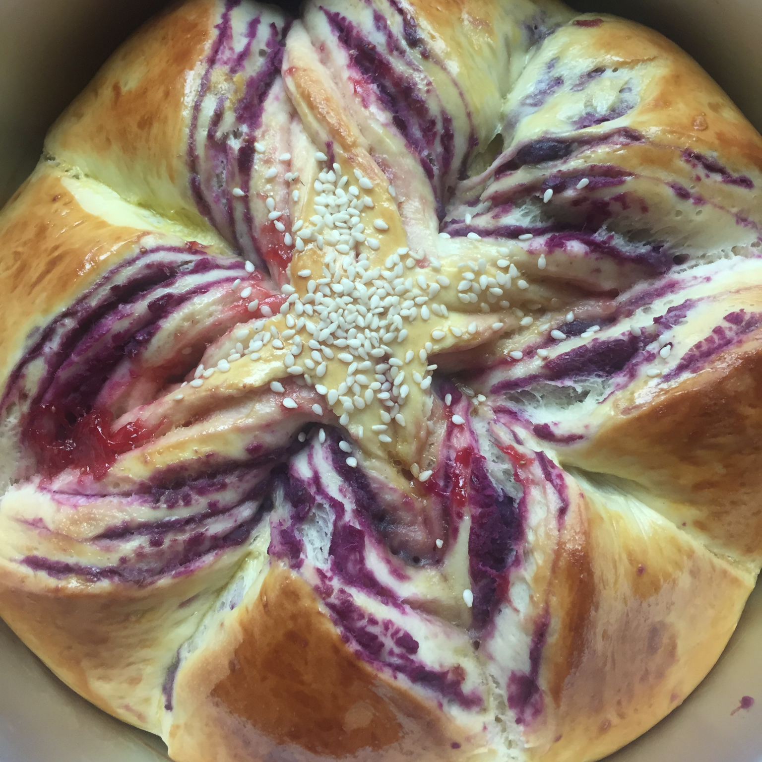 豆沙花式面包