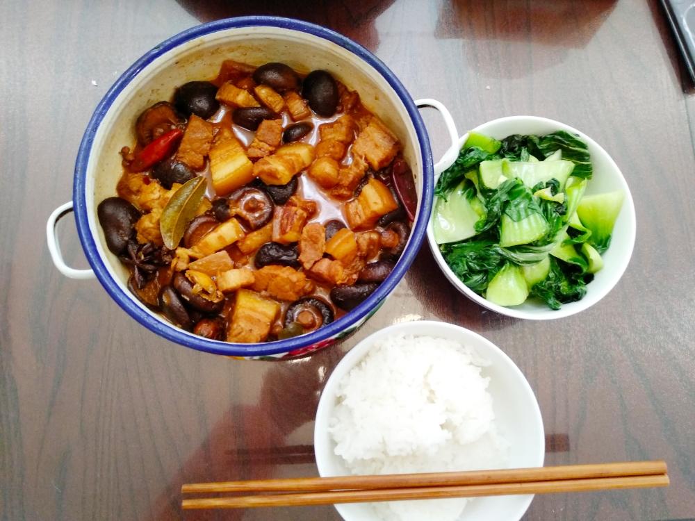 快手红绕肉二人餐（配炒白菜、米饭）