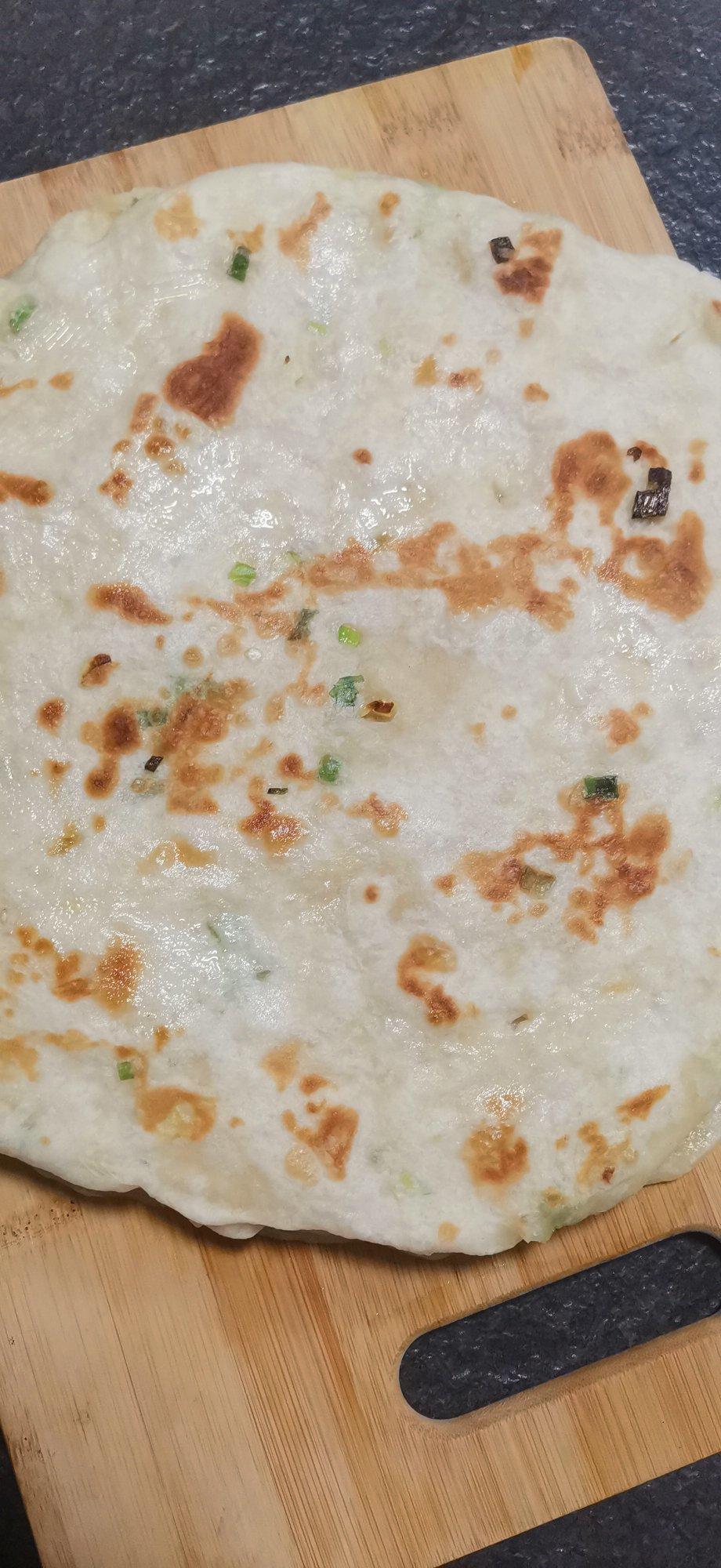 葱油饼这样烙 柔软多层 凉了也不硬 柔软又有劲道 附细节视频详解