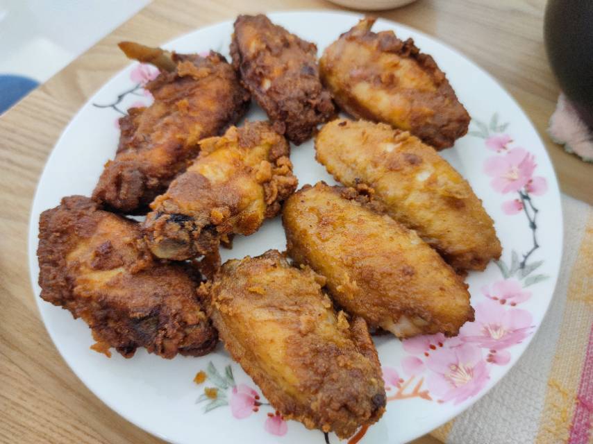 酥炸鸡翅中