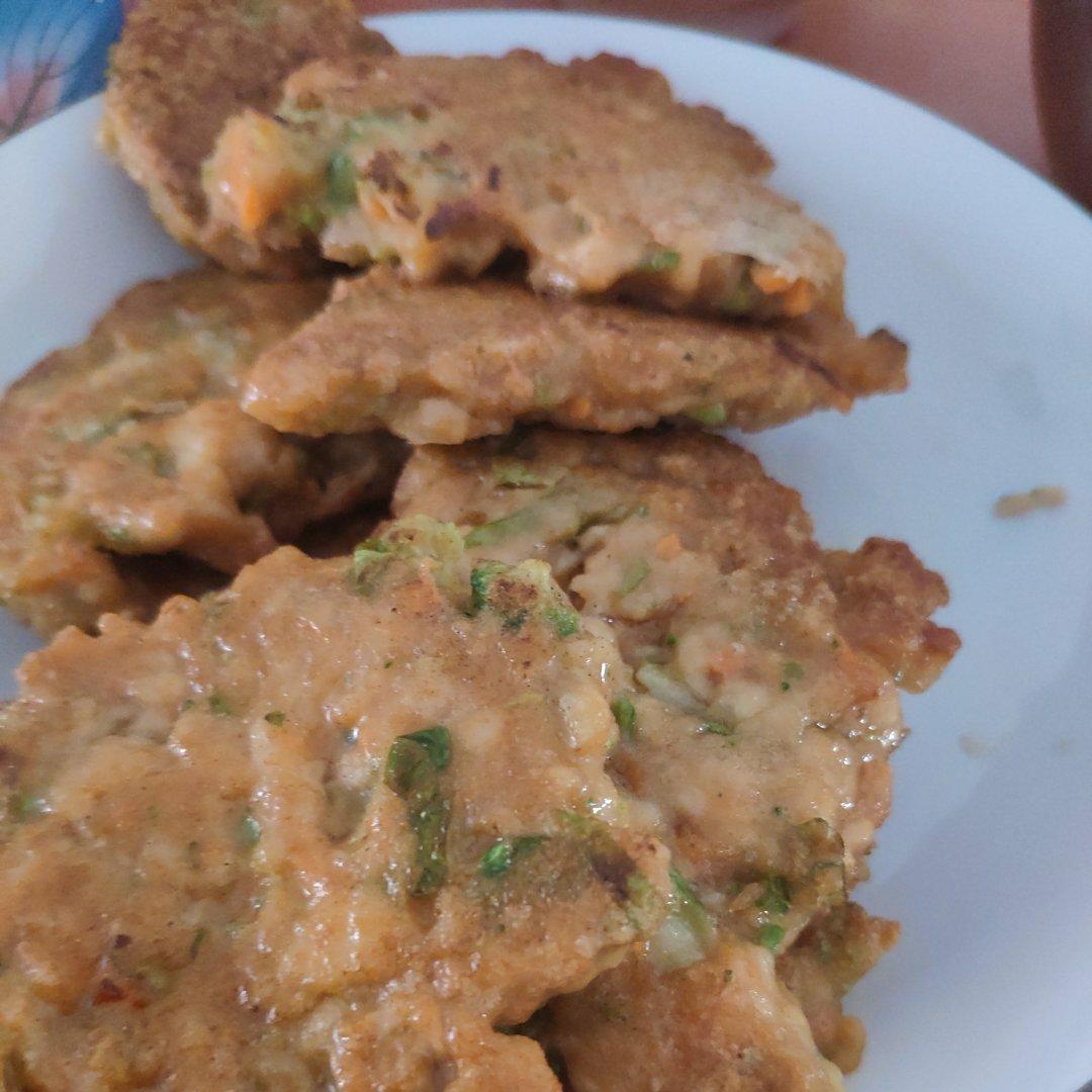 ㊙️低脂又饱腹的鸡胸肉时蔬饼，减脂餐！