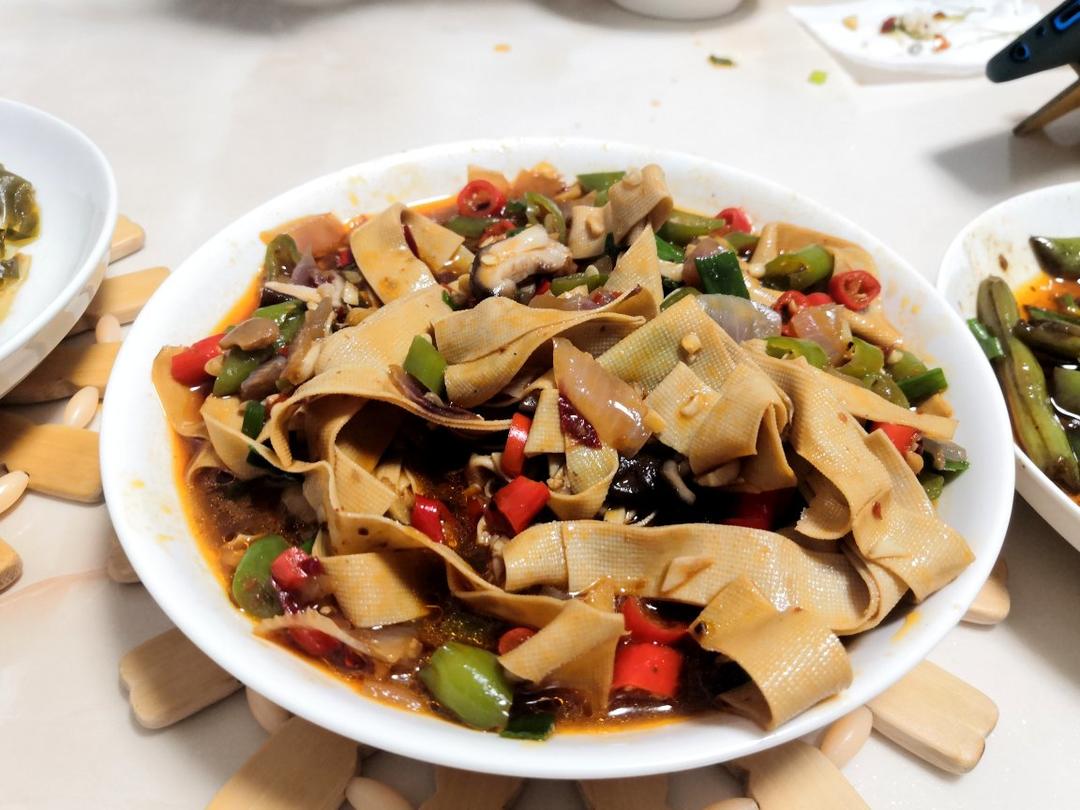 辣味炖豆皮