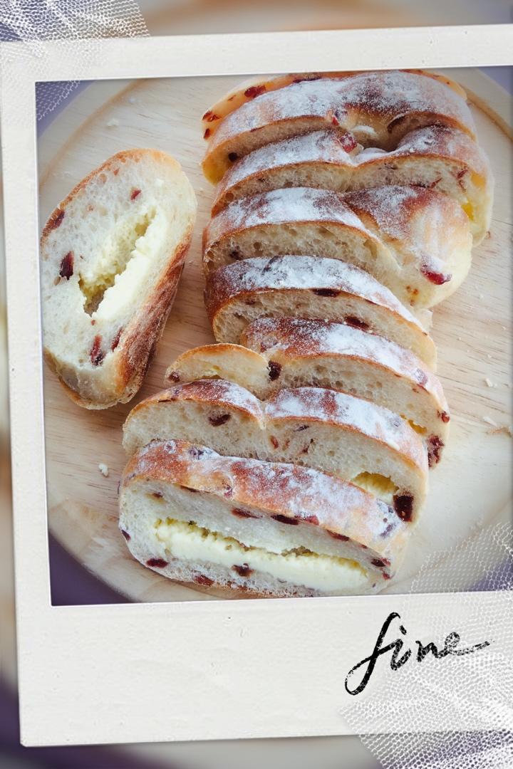 《Tinrry+》蔓越莓乳酪软欧（帅帅小厨）