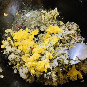 鸡蛋炒饭（肉末雪里蕻版）的做法 步骤9