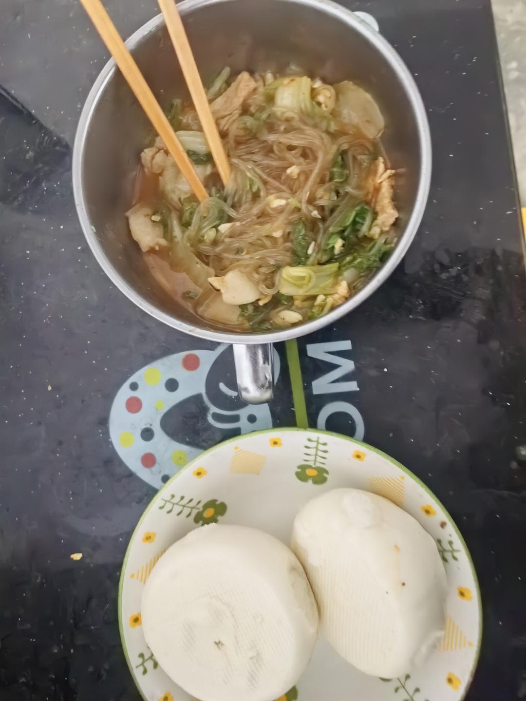 猪肉白菜炖粉条