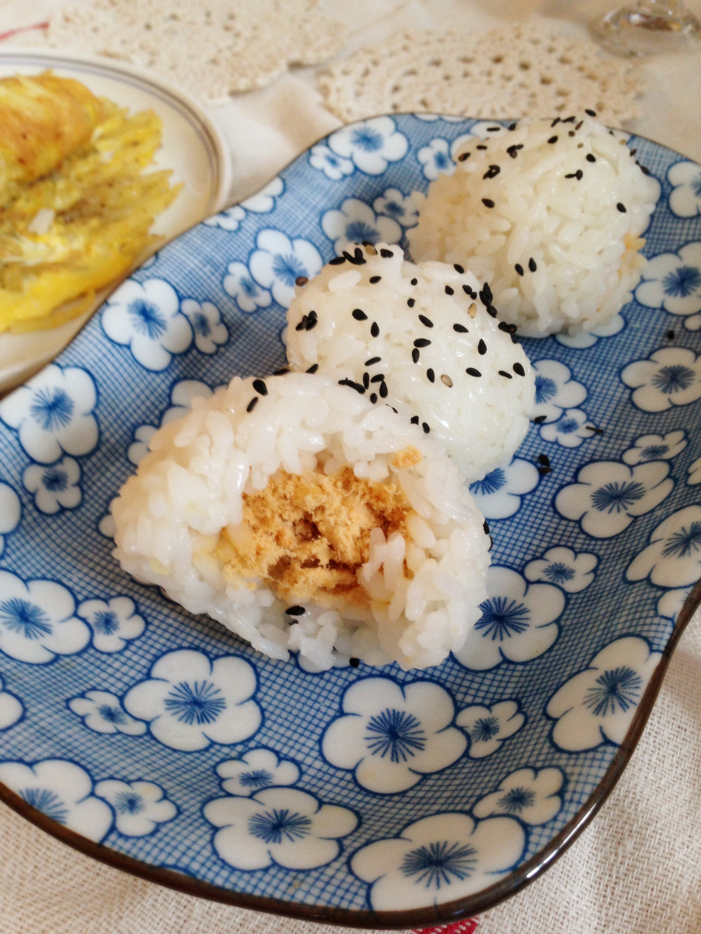 肉松饭团