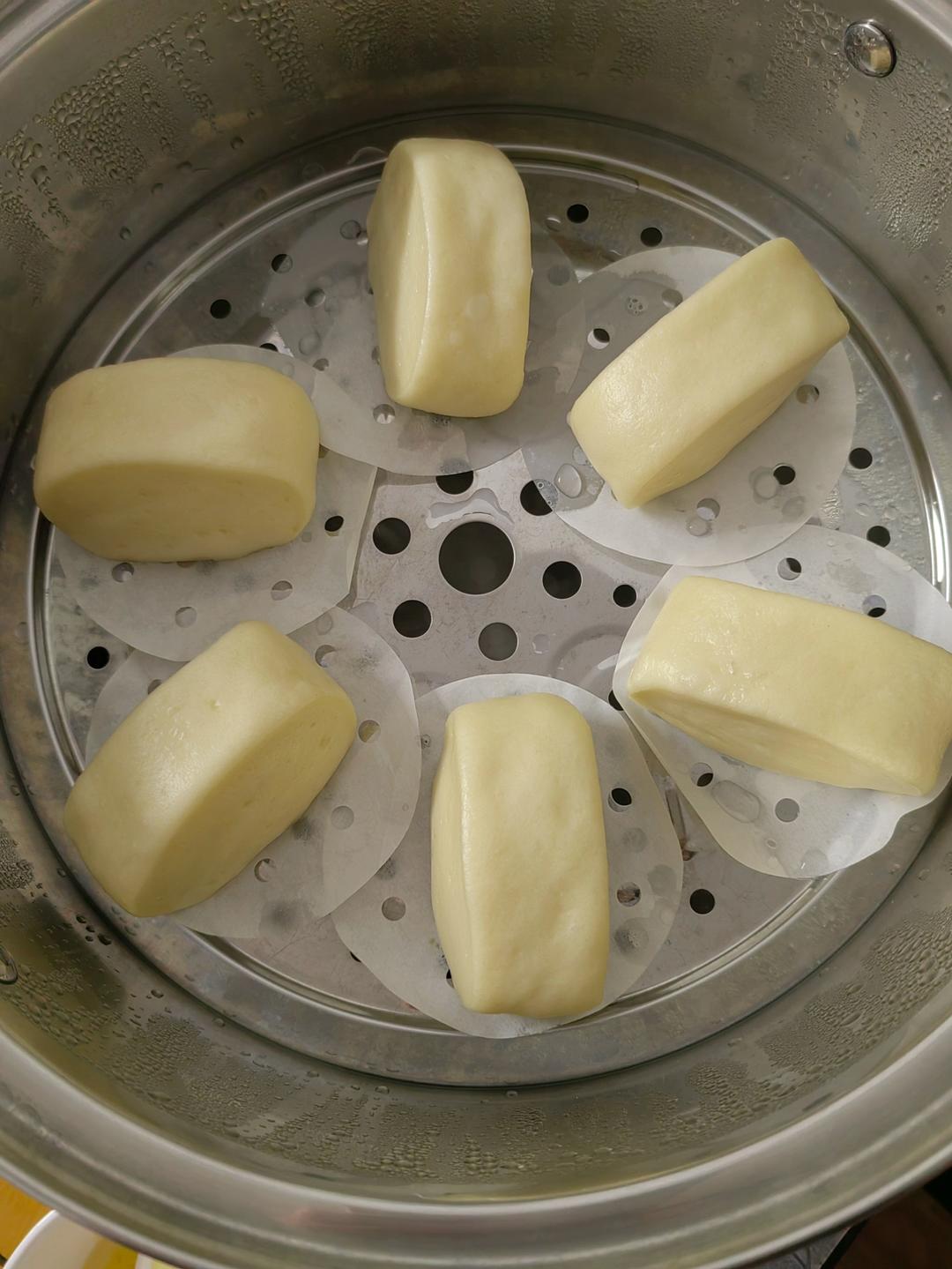 一发奶香小馒头，口感特别好！