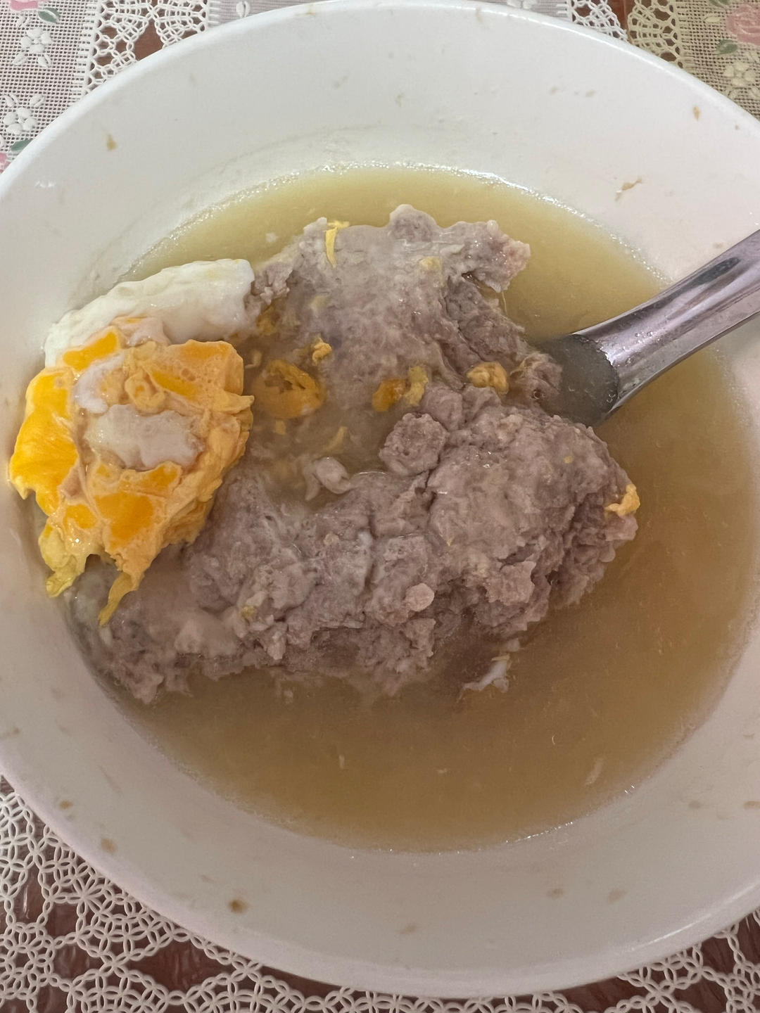 鸡蛋肉泥炖罐