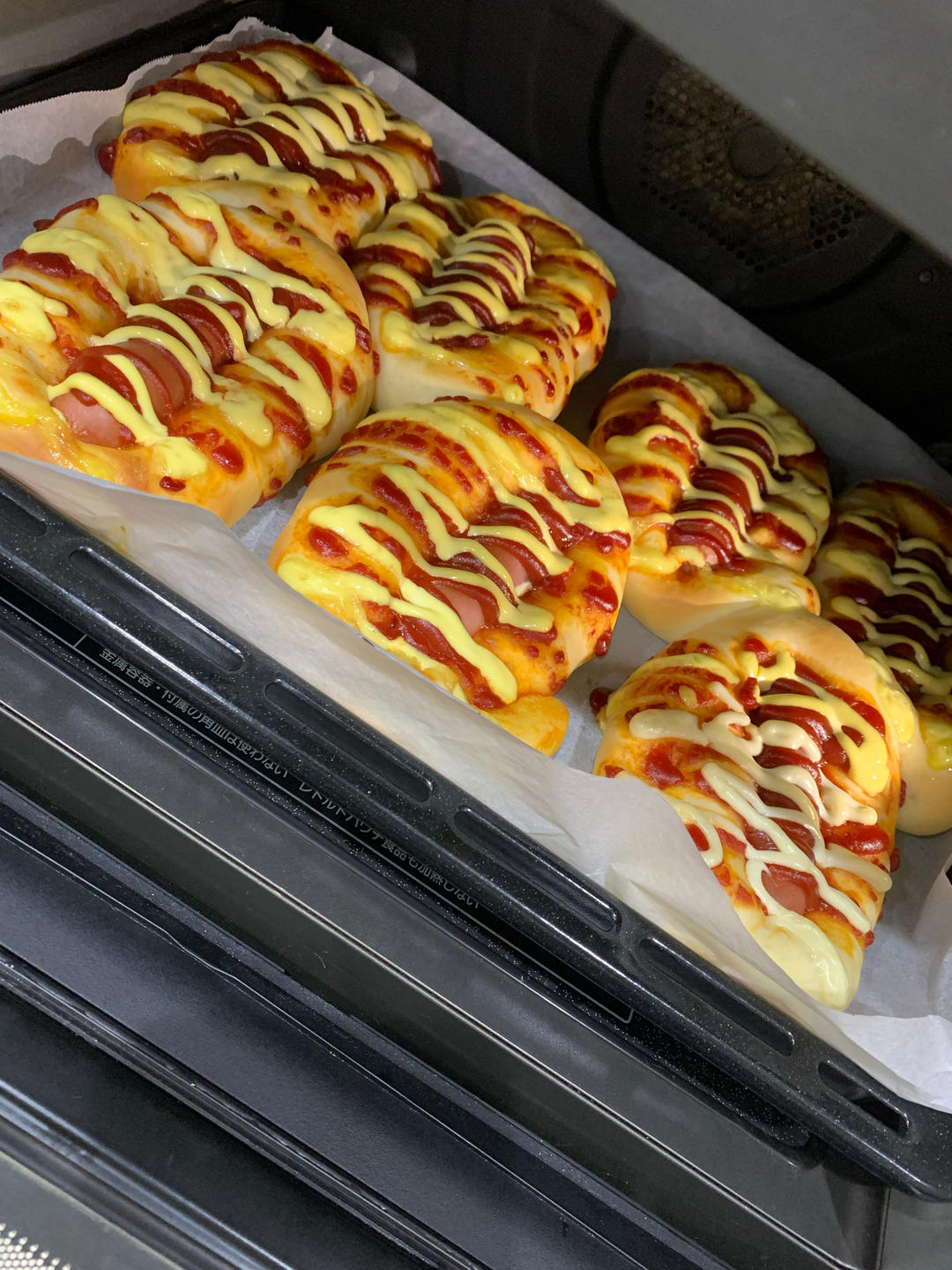 一个面团撑起一家店的台式面包—香肠面包