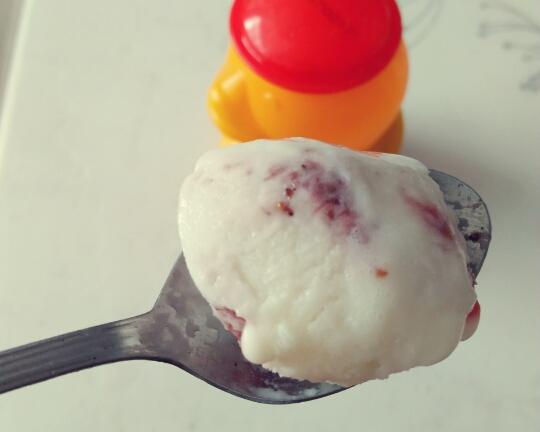 快手版 草莓味小布丁 冰淇淋🍦的做法