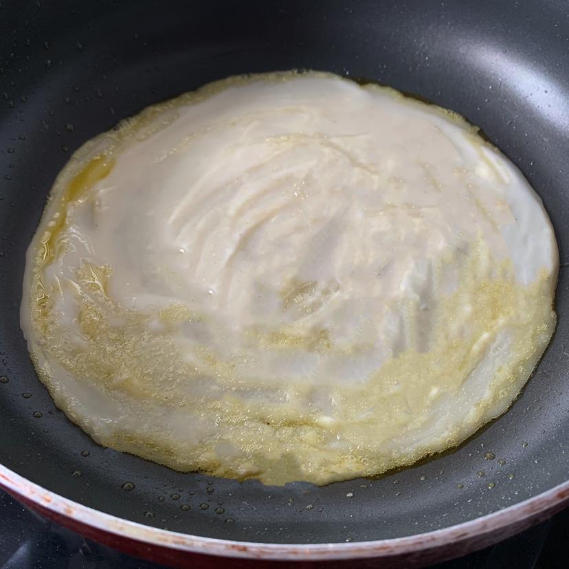 平底不粘锅版简易鸡蛋煎饼的做法 步骤7