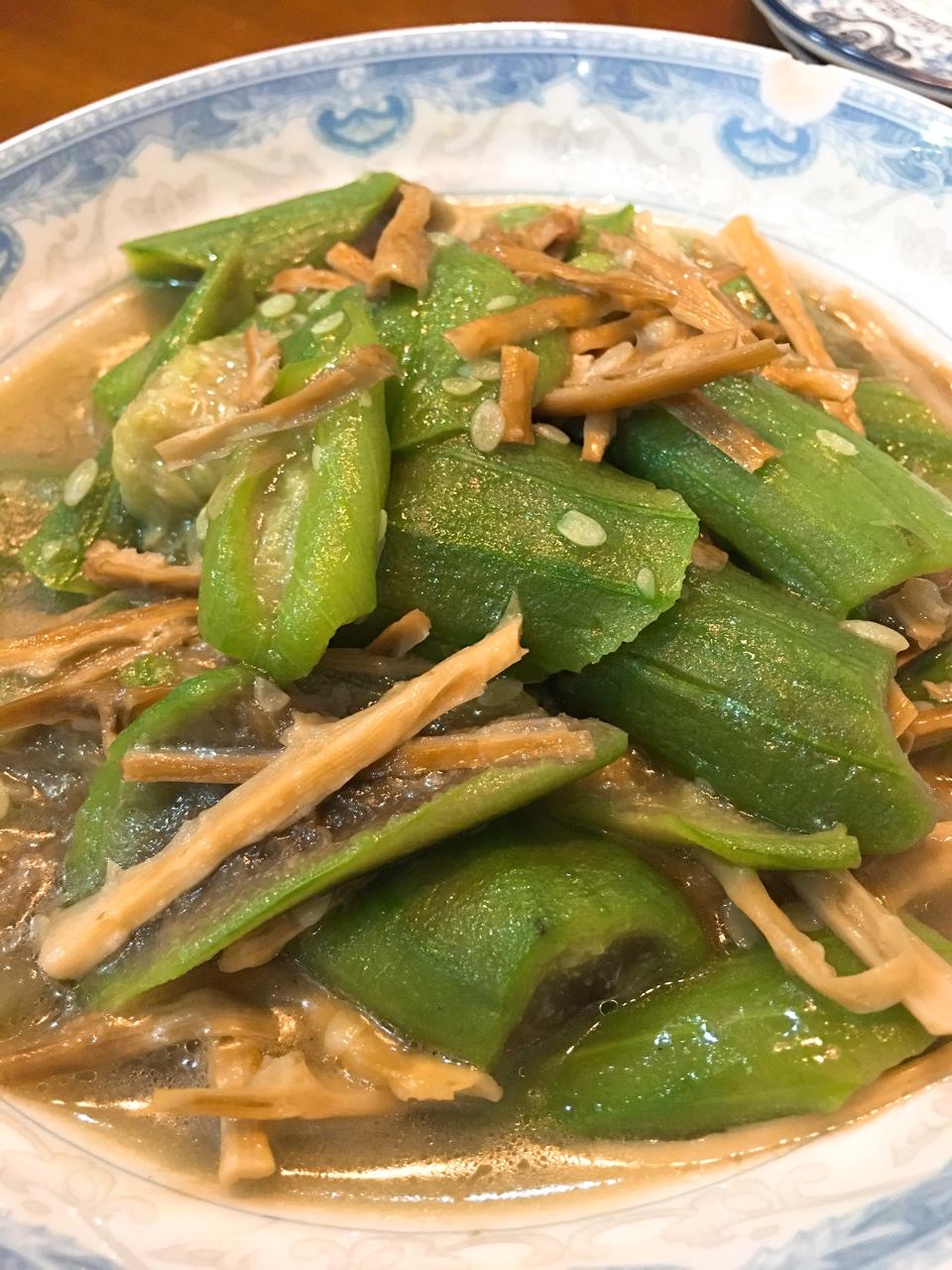 王承诺做的丝瓜烧笋干