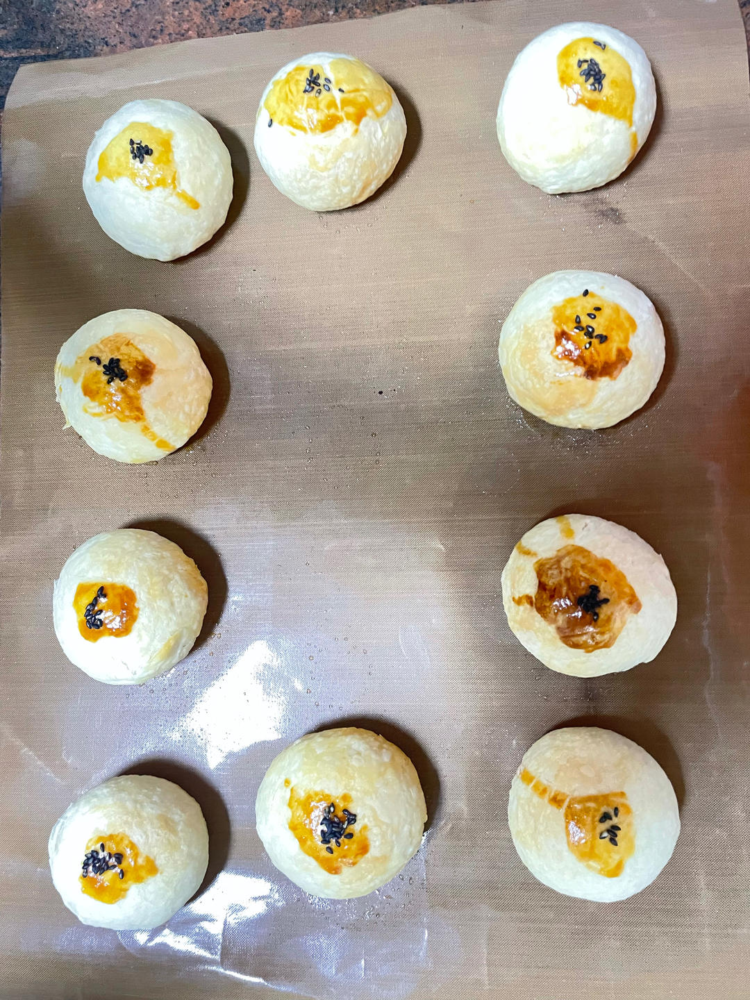 又搓了8000枚蛋黄酥，仍然不开裂 不爆馅 更简单，适合新手