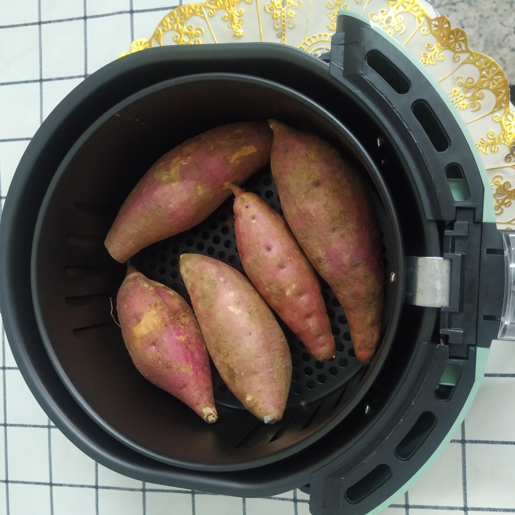 空气炸锅の烤蜜薯的做法 步骤3