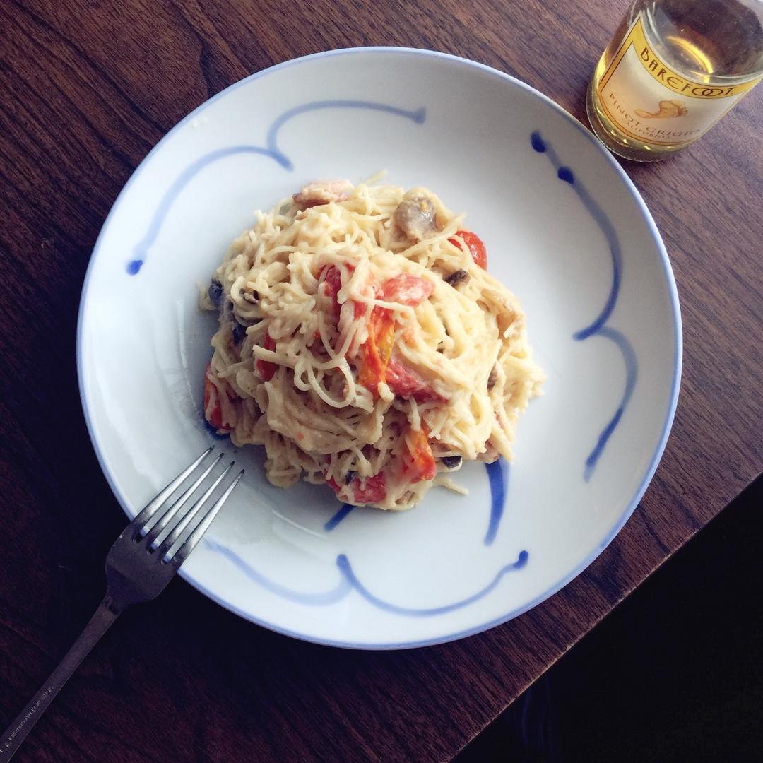 白蘑菇奶油培根意面