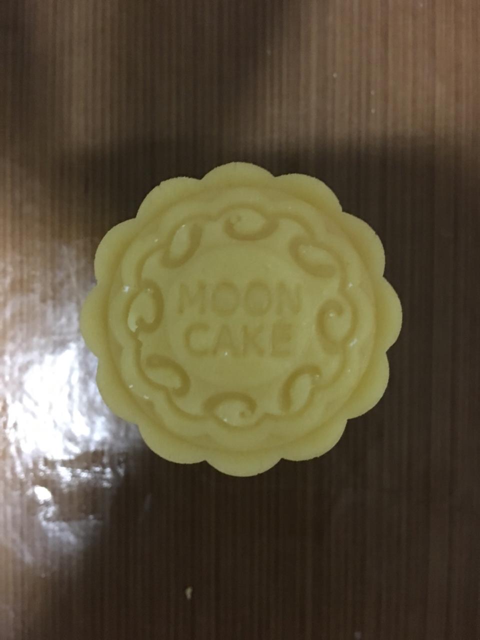 超详细图解版--流心奶黄月饼