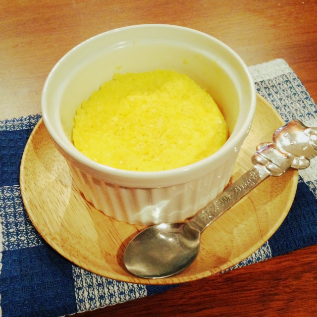 懒人食|1分钟微波炉柠檬酸奶小蛋糕（无油低脂版）