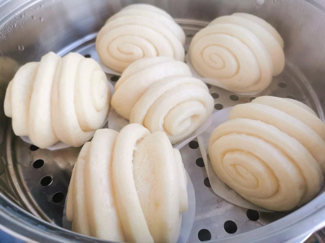 一次醒发的小花卷 造型可爱 蓬松煊软 附细节视频详解