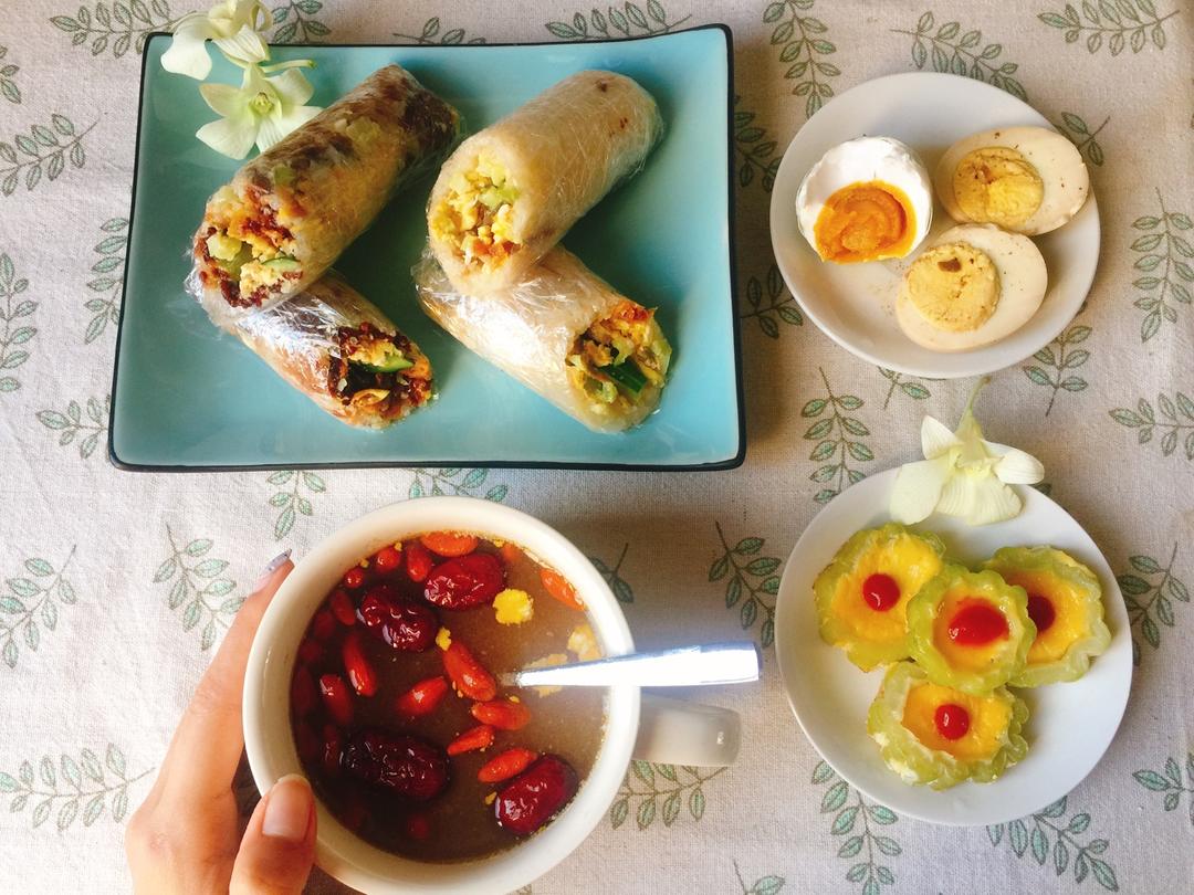 每天，叫醒我的是早餐