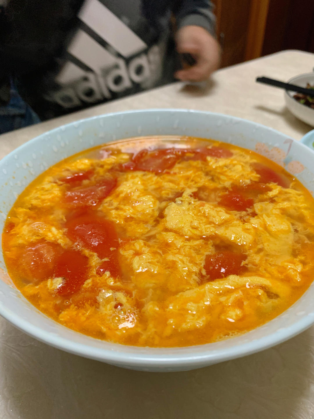 【跟我做不会错】简单又好喝的西红柿鸡蛋汤，家常又营养哦