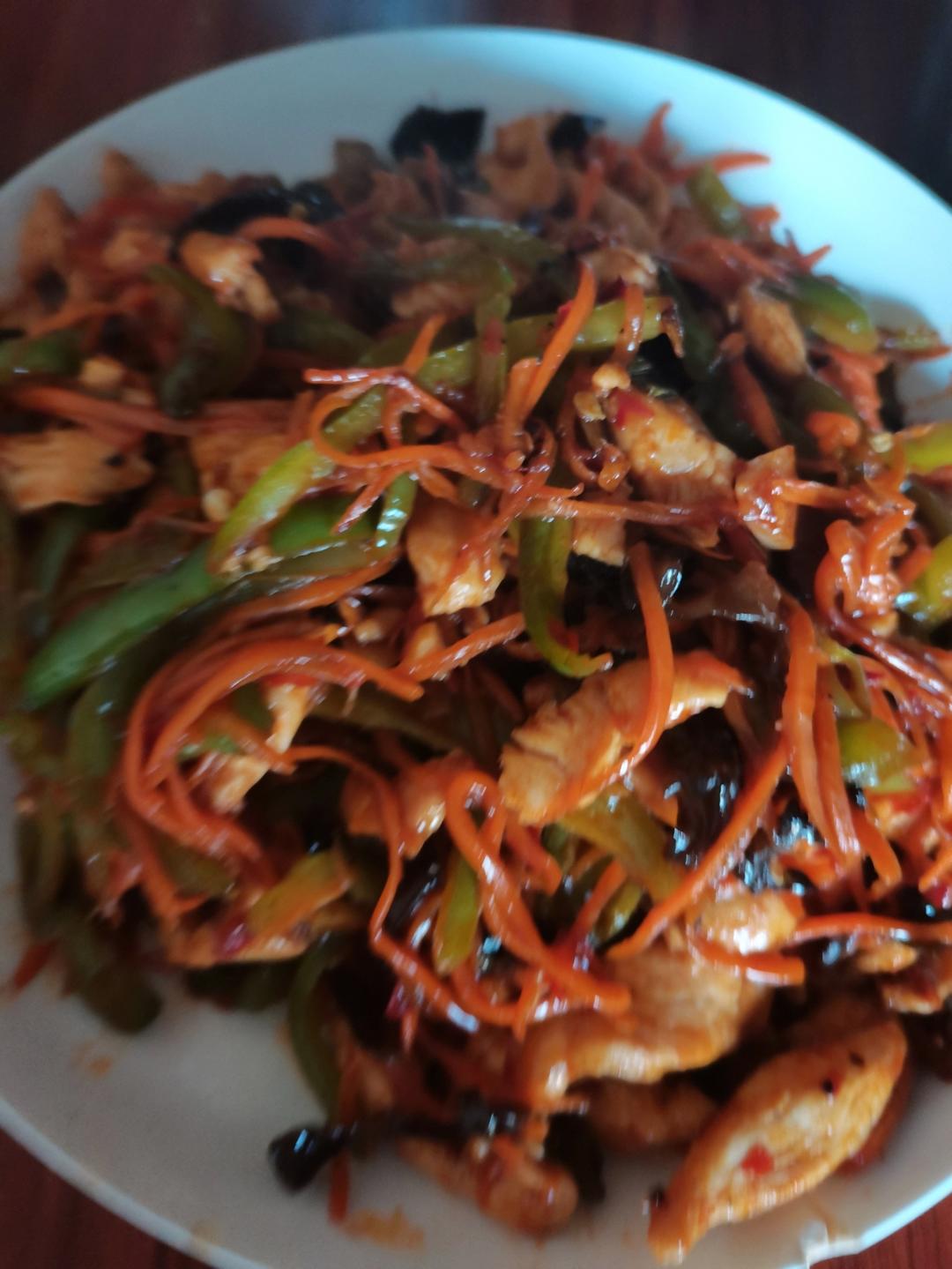 米饭🍚杀手鱼香鸡丝         （减脂期也可以吃）