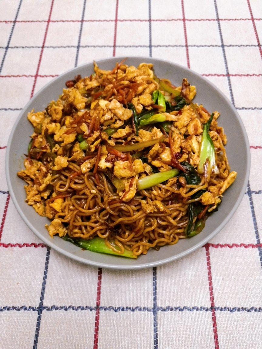 炒方便面￨幸福感爆棚