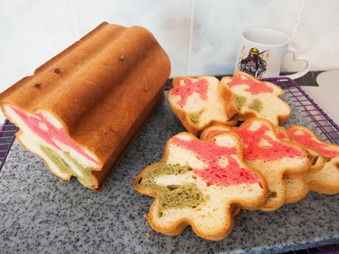 玫瑰花插画吐司