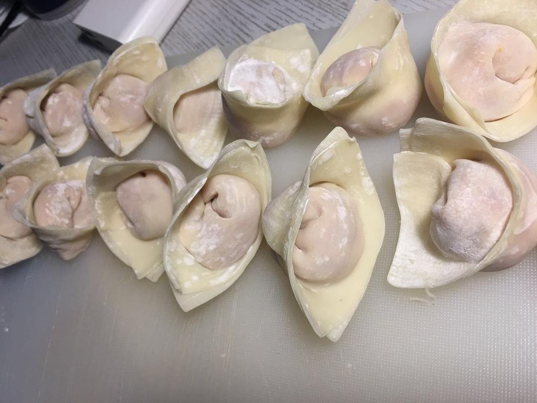 鲜虾猪肉马蹄云吞