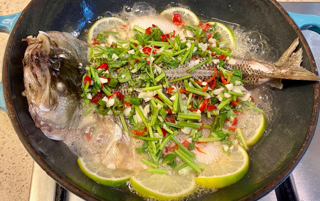泰式青柠鲈鱼