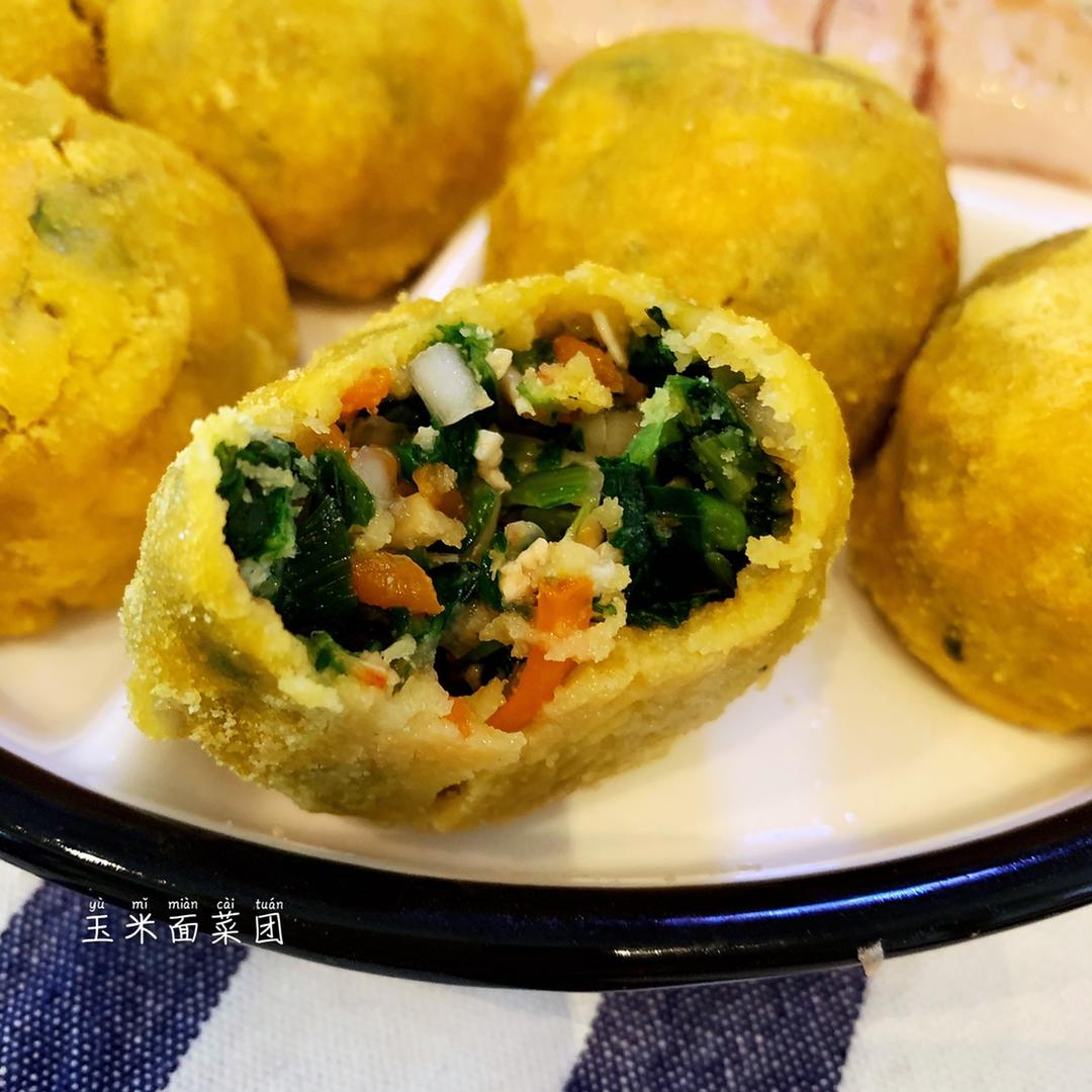玉米面菜团子
