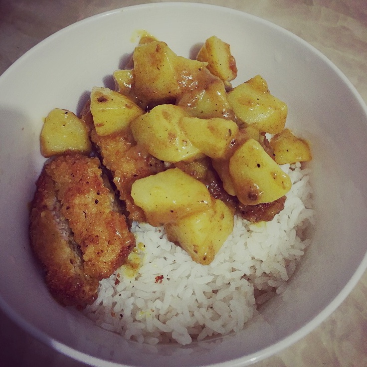炸鸡排咖喱饭