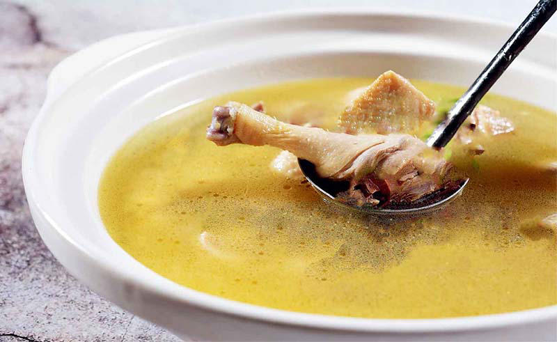 沙参玉竹老鸭汤（滋阴润燥）