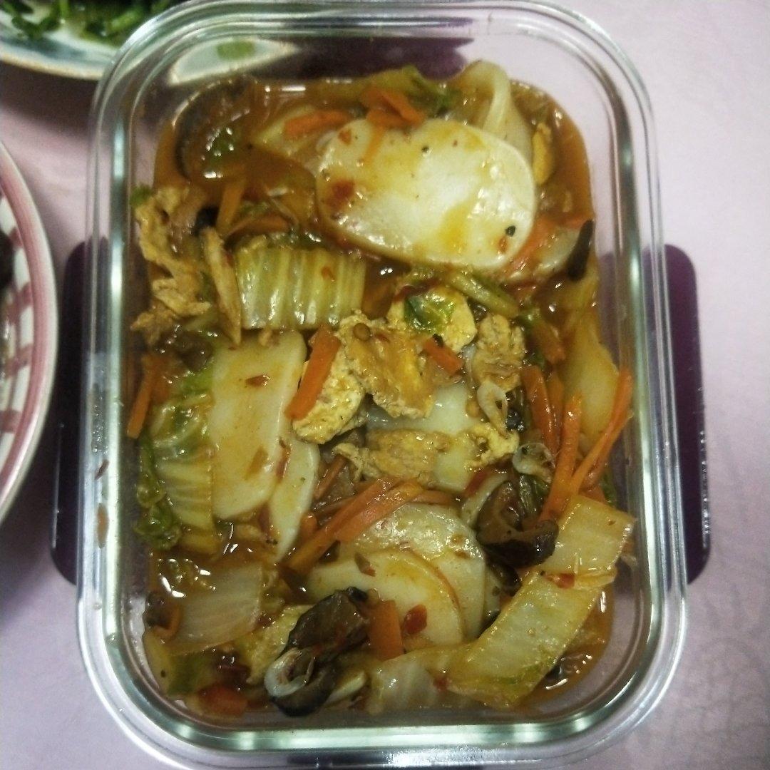 【白菜肉丝年糕汤】