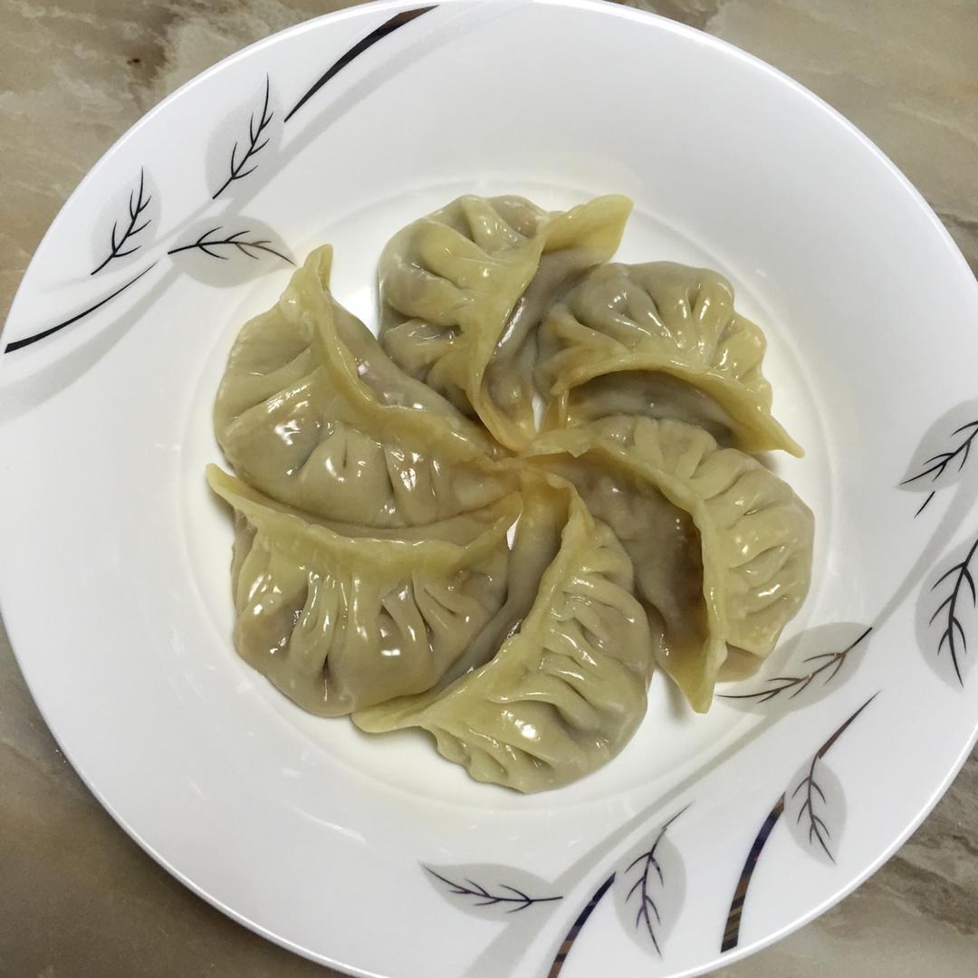 猪肉大葱烫面蒸饺