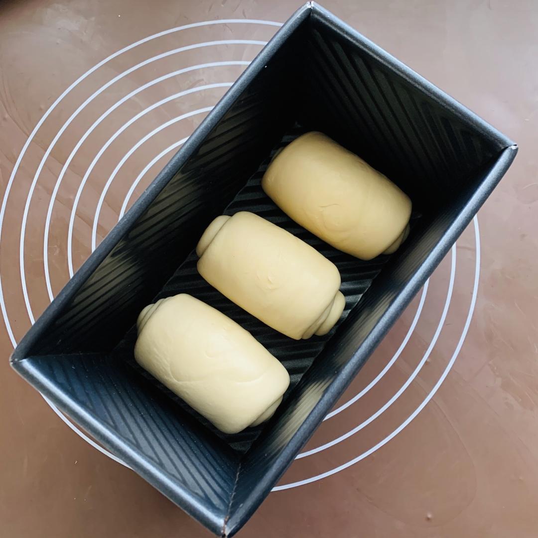 吐司，奶香手撕面包，超级香浓