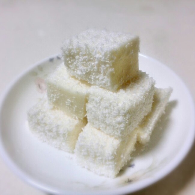 完胜85度C牛奶椰丝小方