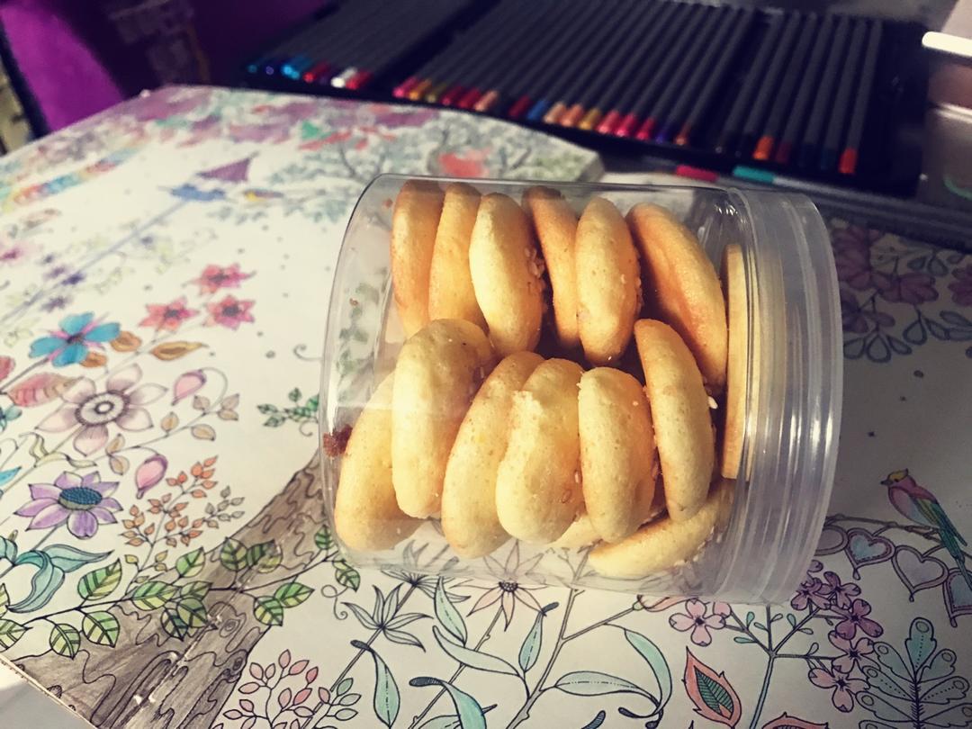 酥脆蛋香小饼干