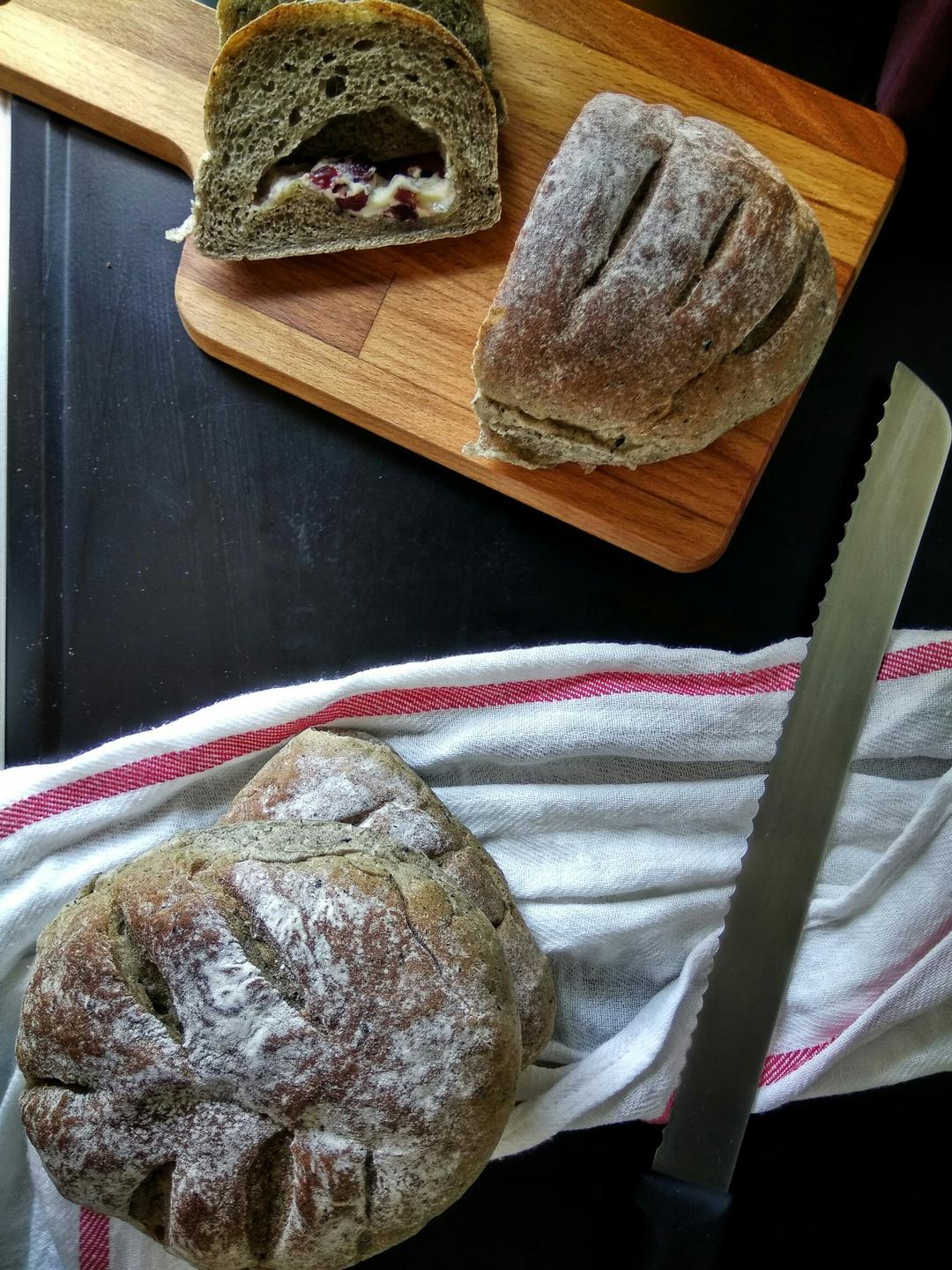 黑芝麻蜜豆软欧