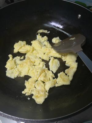 黄瓜炒鸡蛋的做法 步骤4