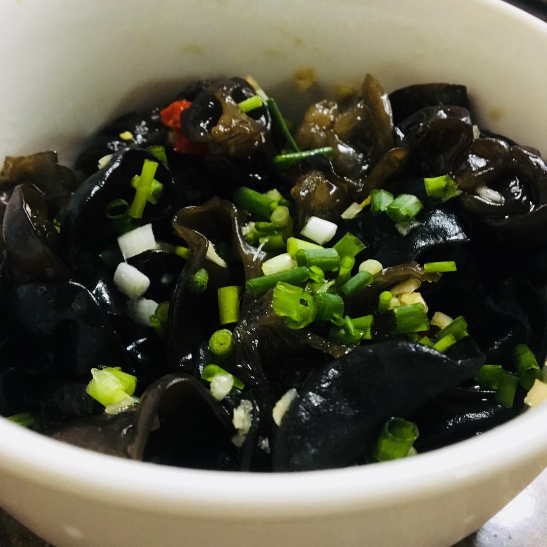 凉拌爽脆木耳